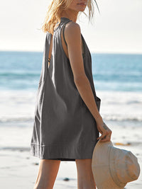 Loose Sleeveless Pockets Solid Color Round-Neck Rompers