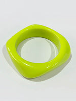 LIGHT GREEN