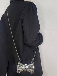 1649618