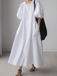 743777