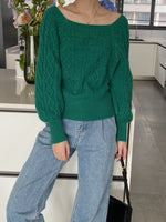 GREEN