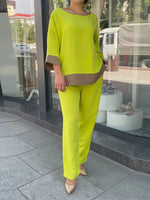 YELLOW